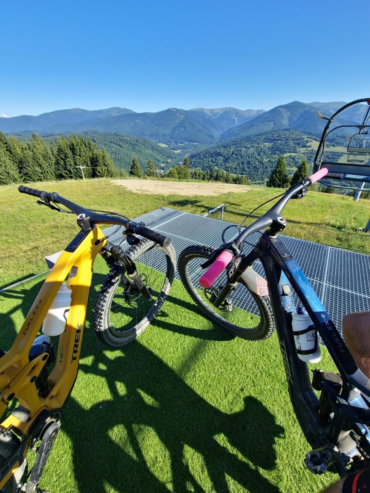 Bystra 94 Profibikers Hotel Exterior photo